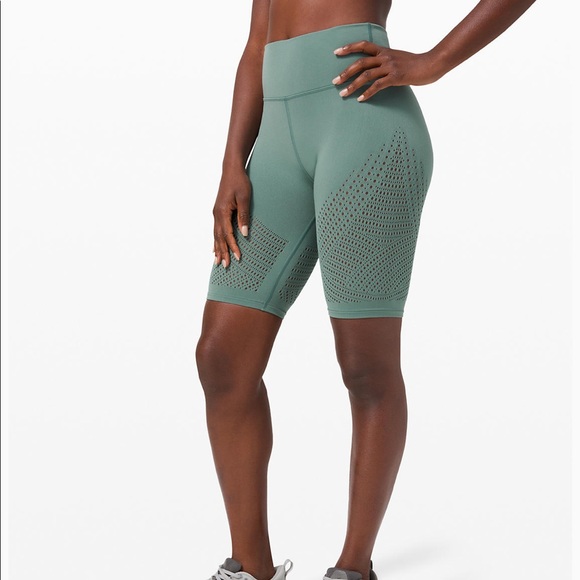 Lululemon Reveal Short Digital Rain - Picture 2 of 7